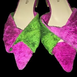 Wolf & Willa Velvet Colorblock Mules –Vibrant Pink and Green Size 37 (6.5/7)